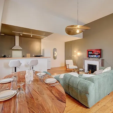 Apartment Avec Chambre, Parking, Bureau, Wifi *