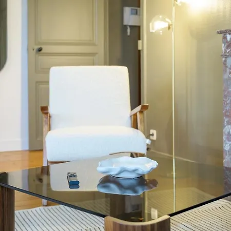 Avec Chambre, Parking, Bureau, Wifi Tours