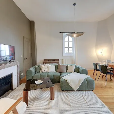 Avec Chambre, Parking, Bureau, Wifi