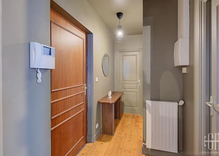 Avec Chambre, Parking, Bureau, Wifi *