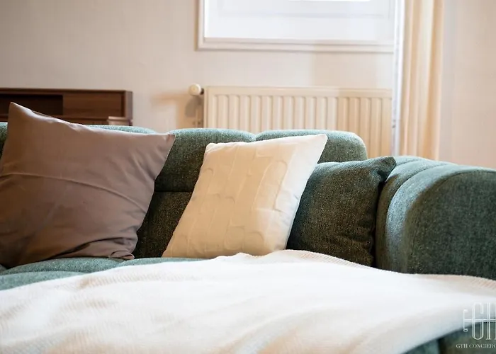 Avec Chambre, Parking, Bureau, Wifi