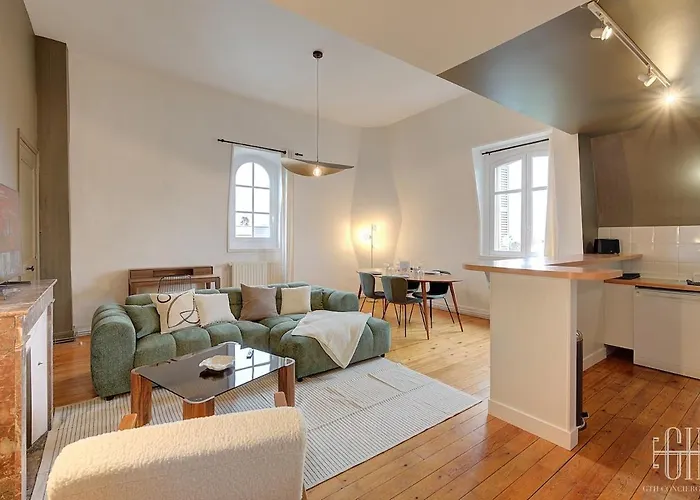 Avec Chambre, Parking, Bureau, Wifi