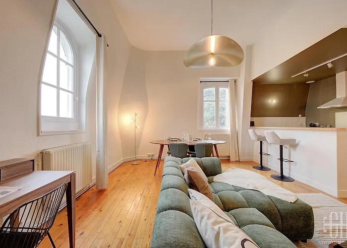 Avec Chambre, Parking, Bureau, Wifi Appartement Tours